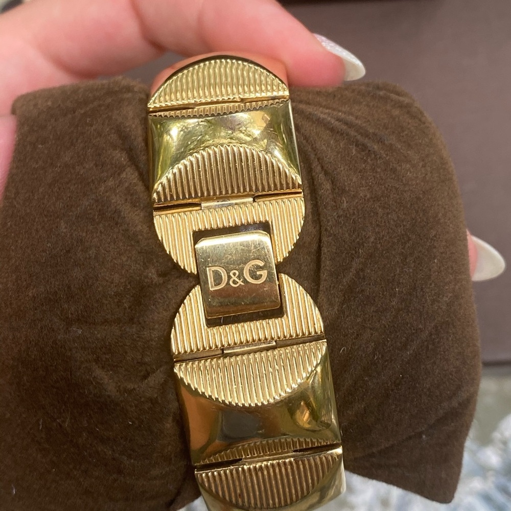 Dolce & Gabbana Gold Bracelet Watch - Picture 5 of 14